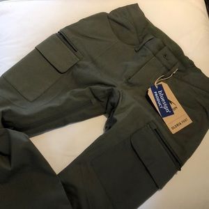 Woman’s snowboarding pants